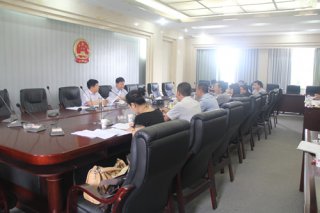 政府領(lǐng)導(dǎo)、企業(yè)代表參加了崇禮新城投資合作協(xié)議討論會